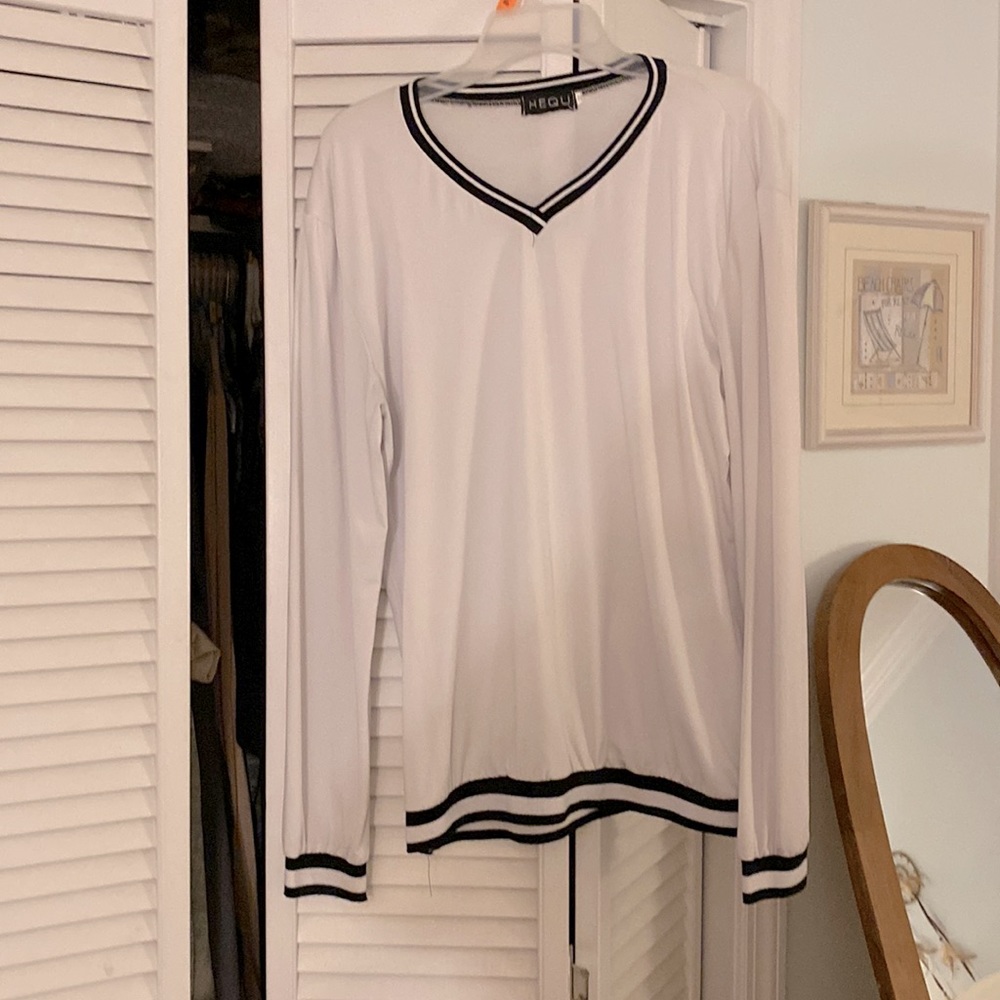 White & black striped neck stretchy long sleeve shirt. Womens size XL